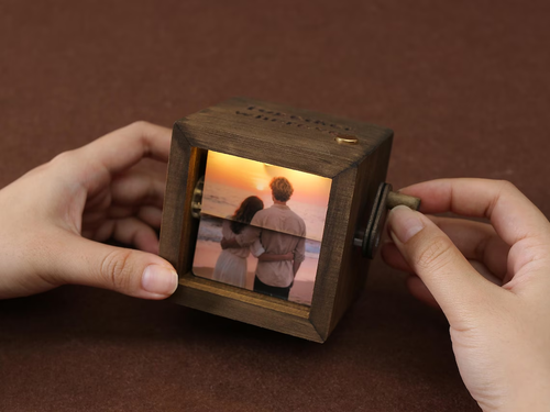 💕Personalized Hand-Crank Photo Flip Box — Custom Wooden LED Photo Album